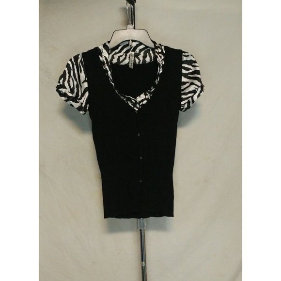 Heart & Soul Black Pullover Blouse w/ Zebra Print Accent size M - Picture 2 of 6